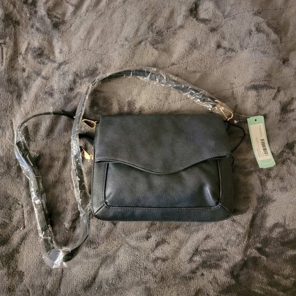NWT Moda Luxe Crossbody Purse - Picture 1 of 8